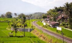 Panduan Cerdas Menikmati Wisata Lambat di Nusantara Tanpa Menguras Kantong