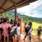 Kampung Adat Bena yang berdiri di kaki Gunung Inerie, Flores Tengah, menyajikan pesona arsitektur tradisional megalitikum dan kehangatan tradisi lokal yang masih dijaga lestari oleh masyarakatnya.