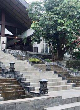 Jejak Panjang Sejarah Hotel Nusantara dan Transformasi Keramahan Mewah Indonesia