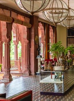 Menyelami Pesona Hotel Bersejarah Indonesia Melalui Pengalaman Menginap Mewah Berbalut Nostalgia Masa Lalu
