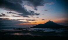 Menjelajah Banda Neira: Pelarian Megah ke Surgawi Rempah dan Keheningan Laut Maluku