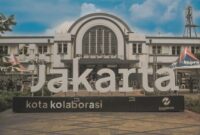 Kemegahan bangunan Hotel Indonesia yang berpadu dengan Monumen Selamat Datang di pusat ibu kota Jakarta menjadi simbol modernitas Indonesia sejak era 1960-an.